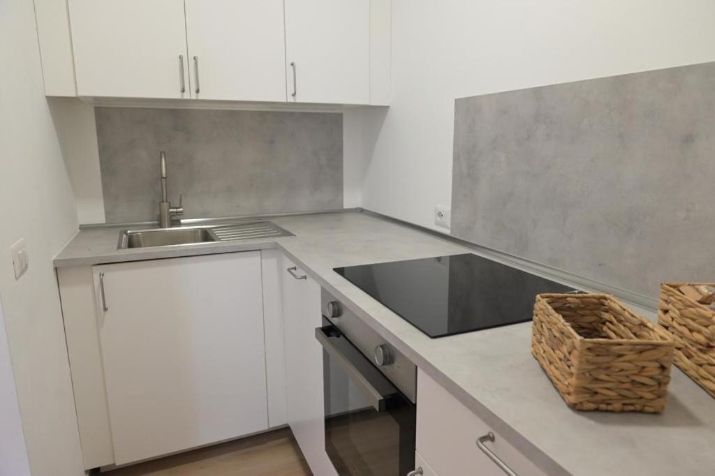 Flary Apartment Bari Exterior photo